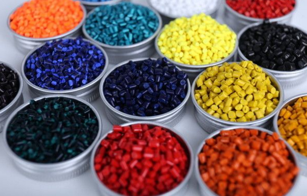 色母粒與塑膠有什么區(qū)別？
